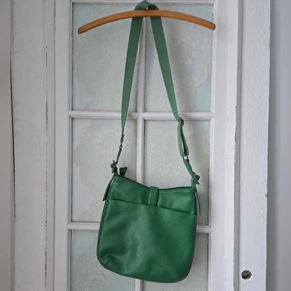 Matt & Nat Green Crossbody Bag Adjustable Strap - Picture 2 of 7